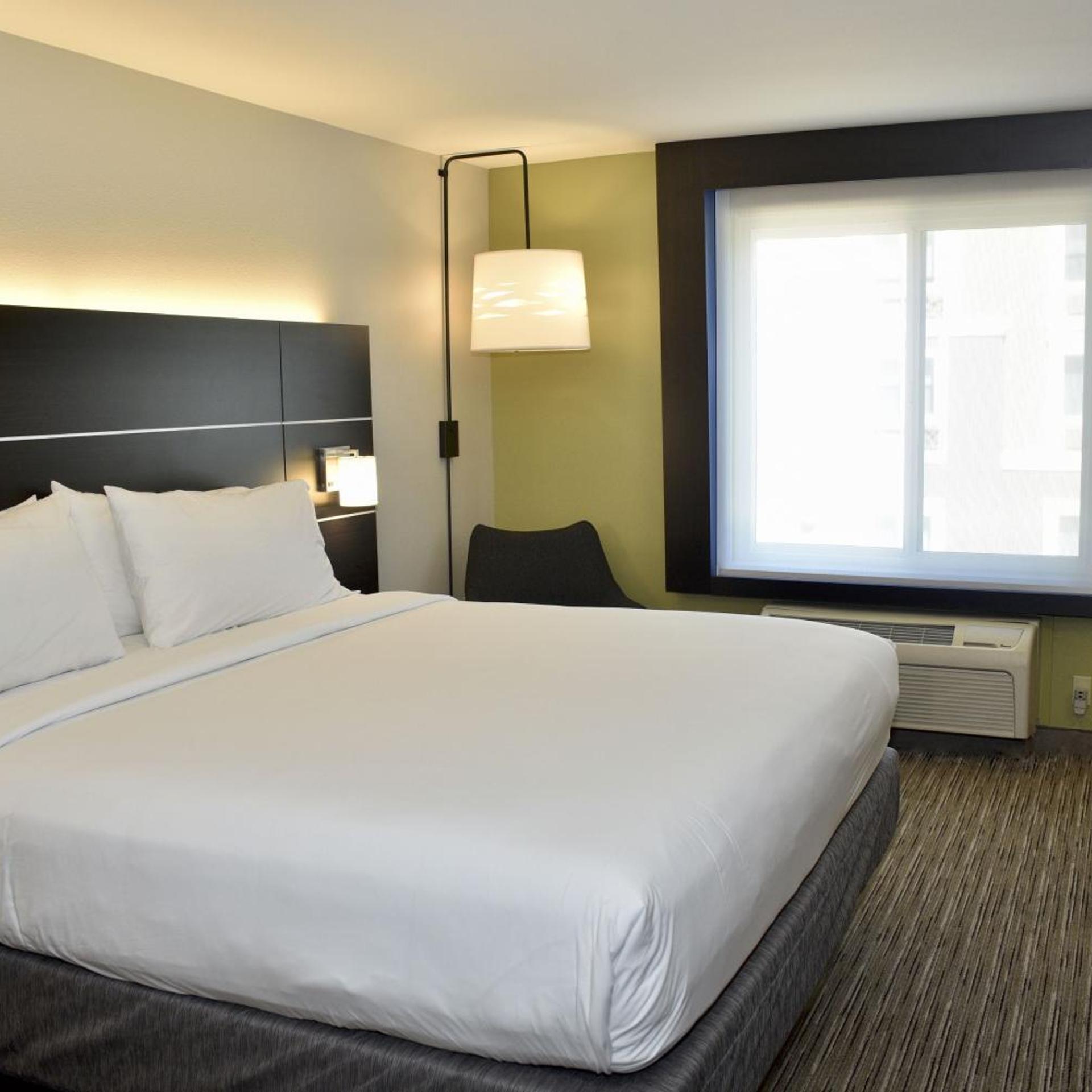 Xtra Space, Standard, King Bed