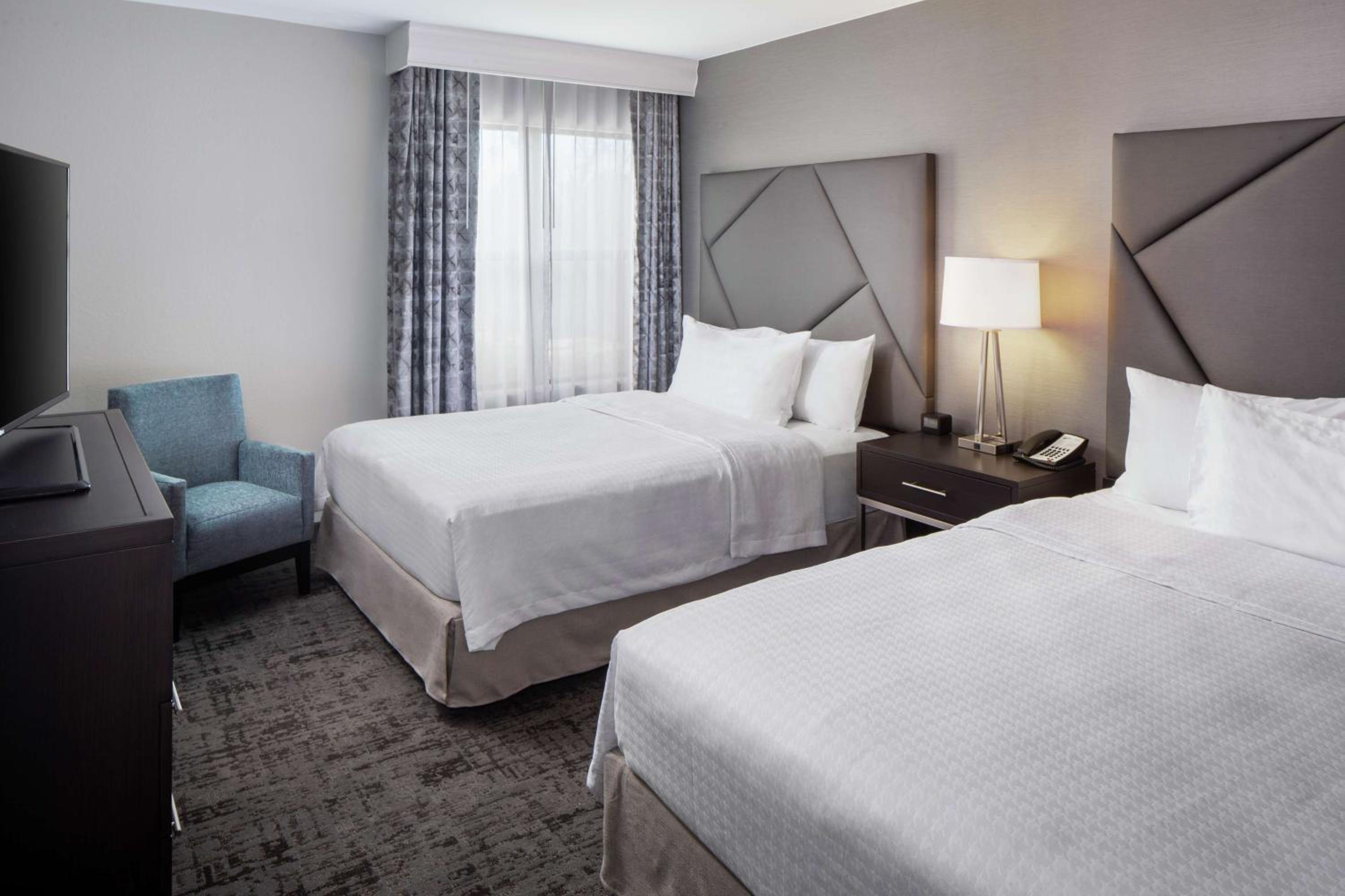 1 BEDROOM, SUITE, 2 DOUBLE BEDS