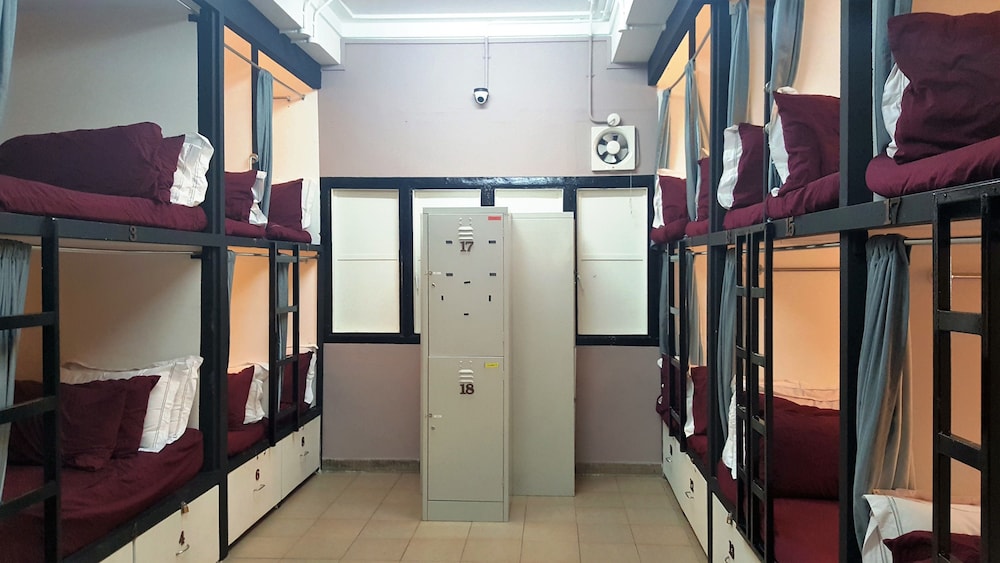 Meadows Hostel 37/49