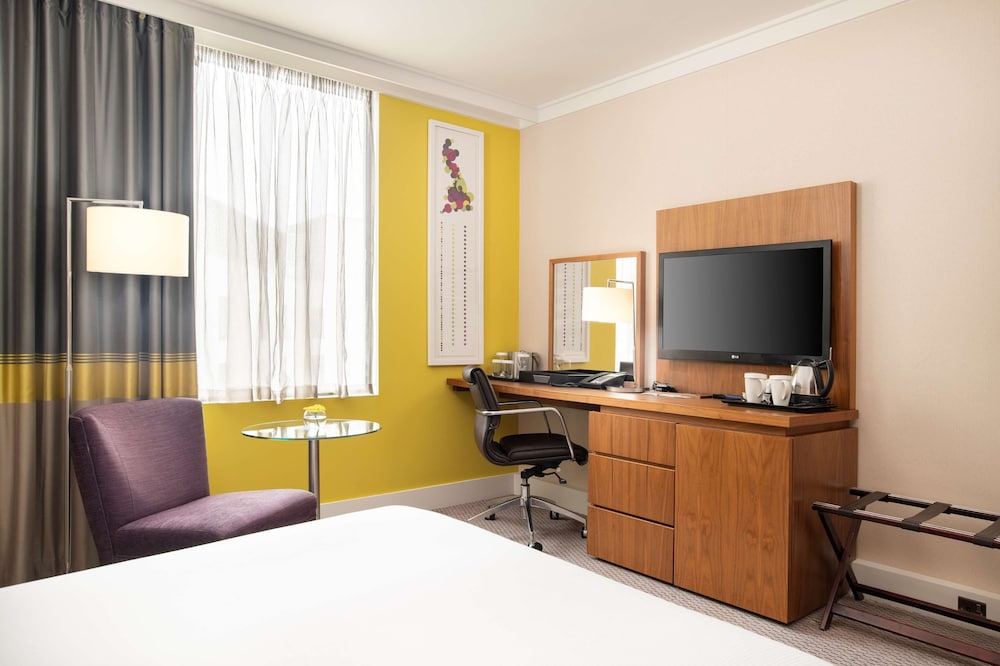 Hilton London Wembley 53/62