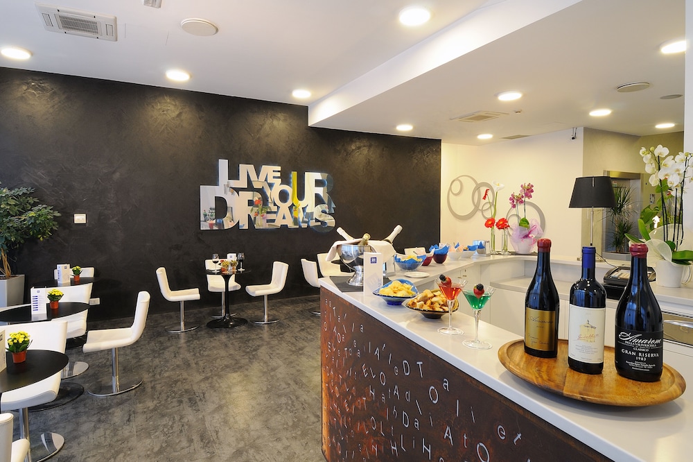 iH Hotels Milano Lorenteggio 54/61