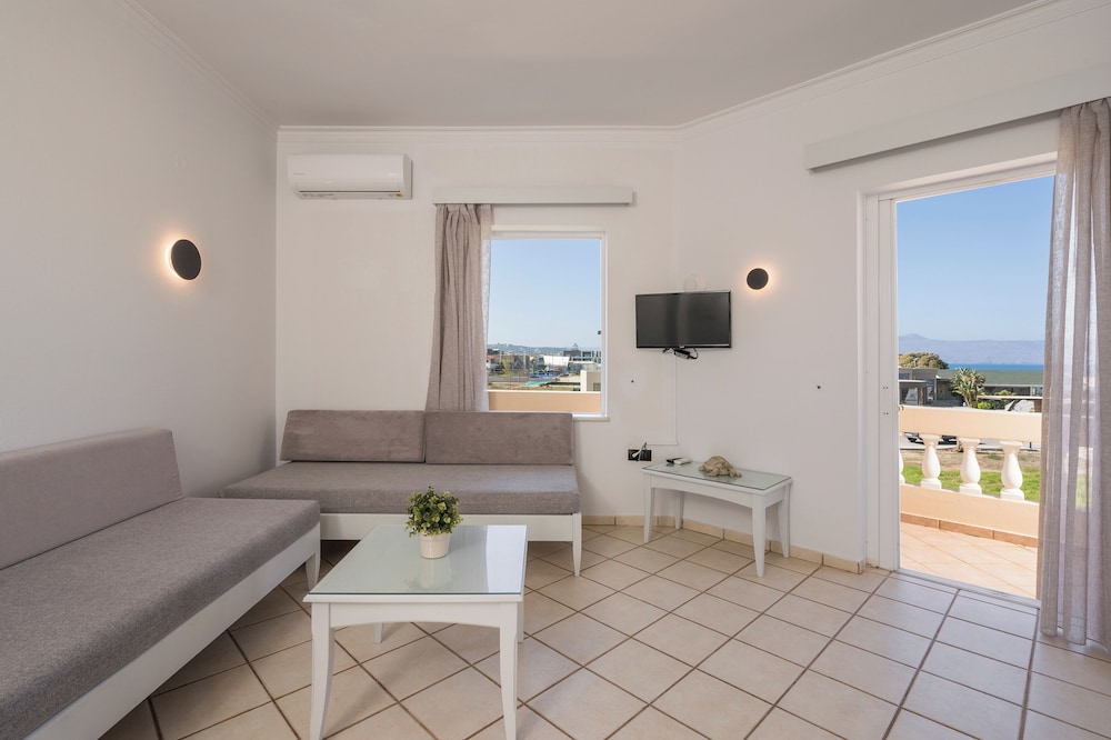 Caretta Beach 46/62