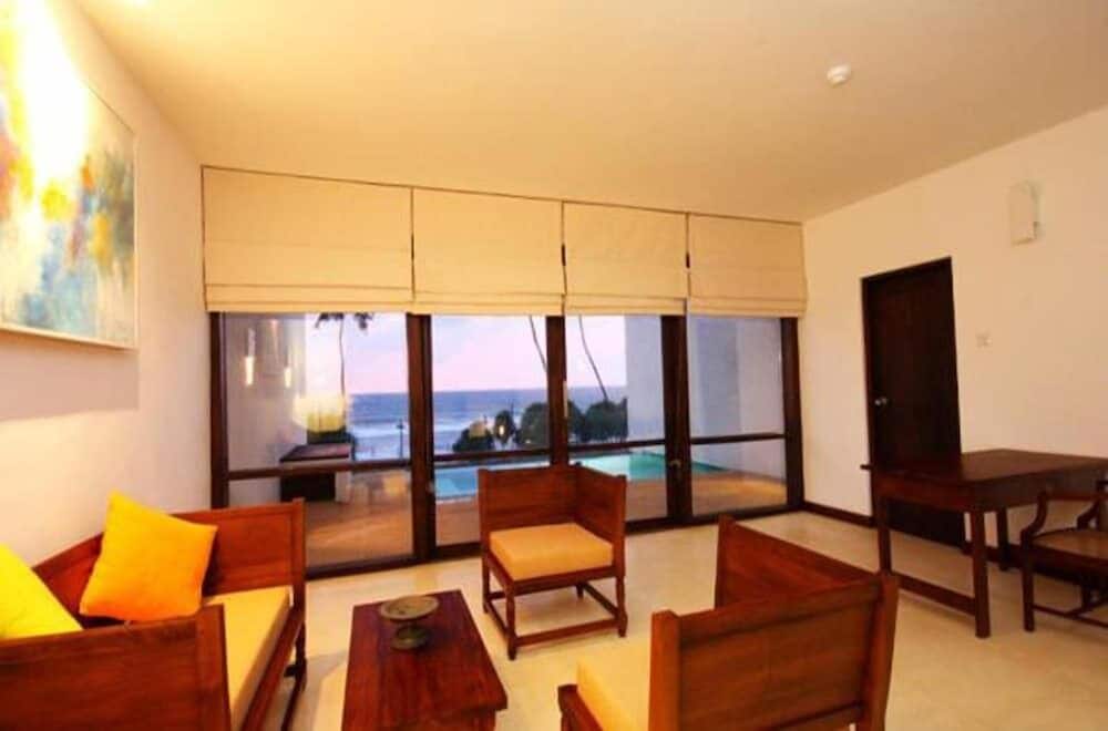 Grand Beach Wadduwa 26/42
