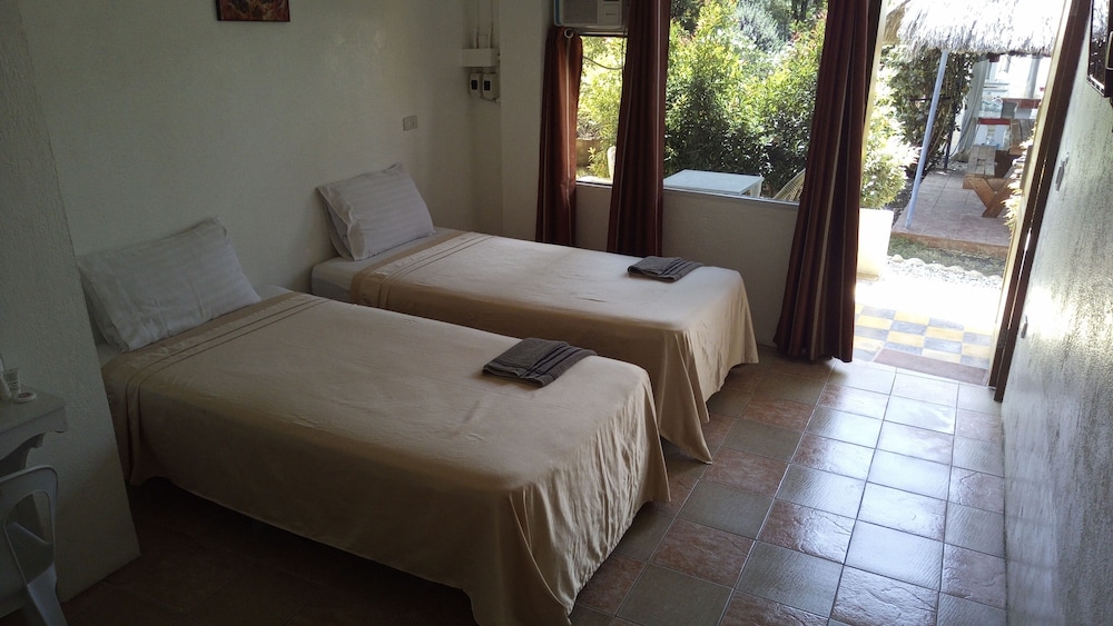 Ocean Bay Beach Resort 11/50