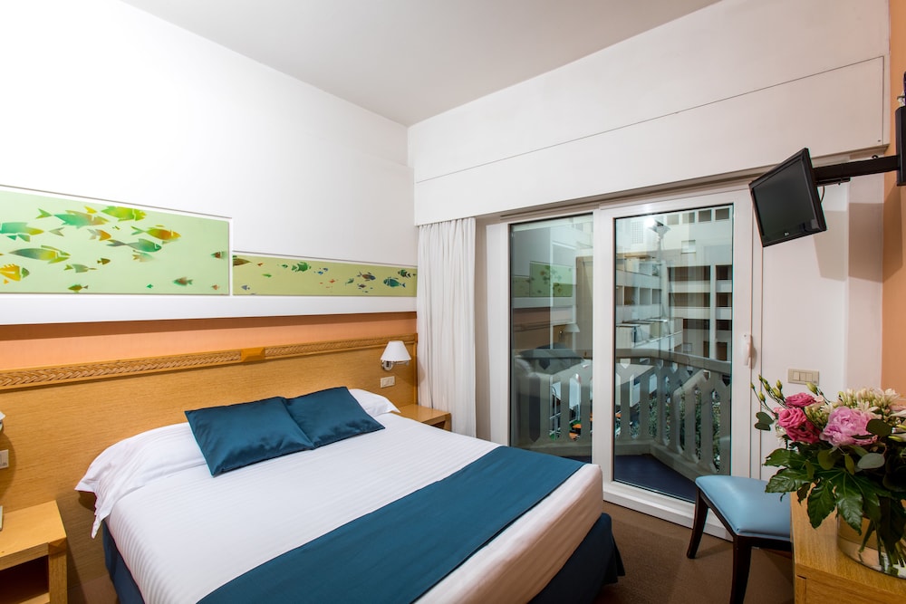 City Hotel 13/62
