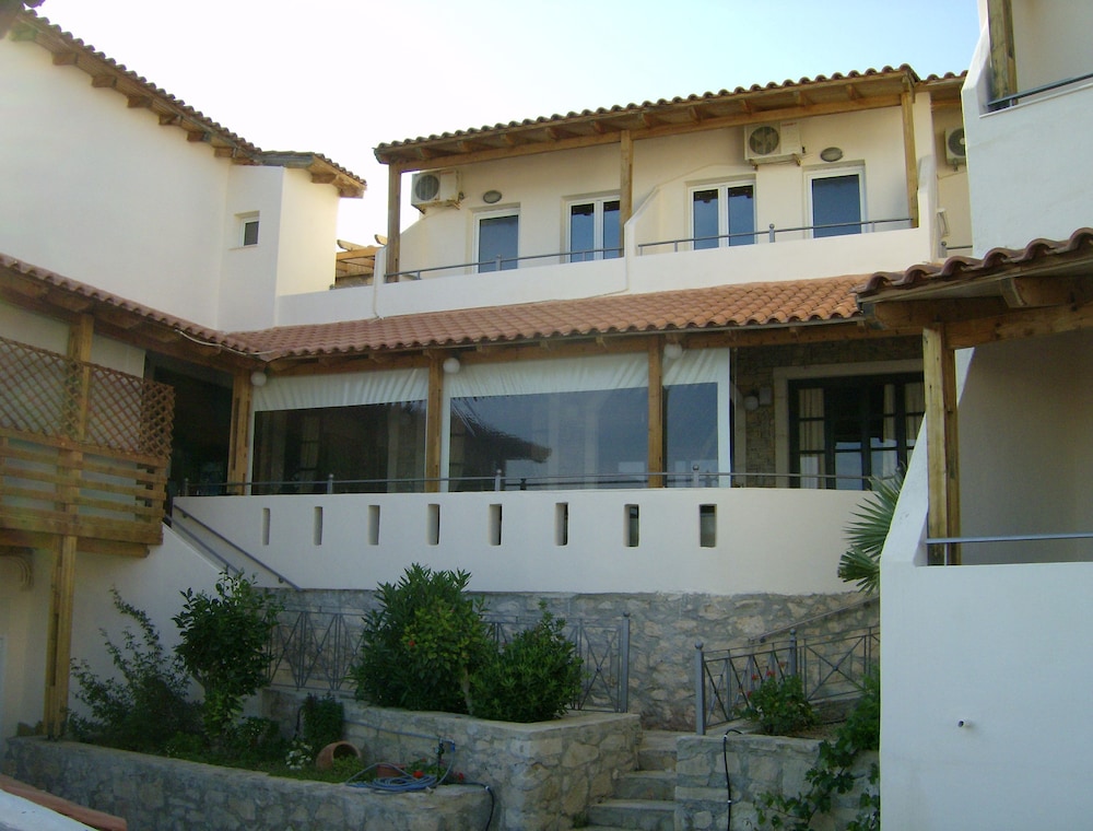Creta Suites in IERAPETRA