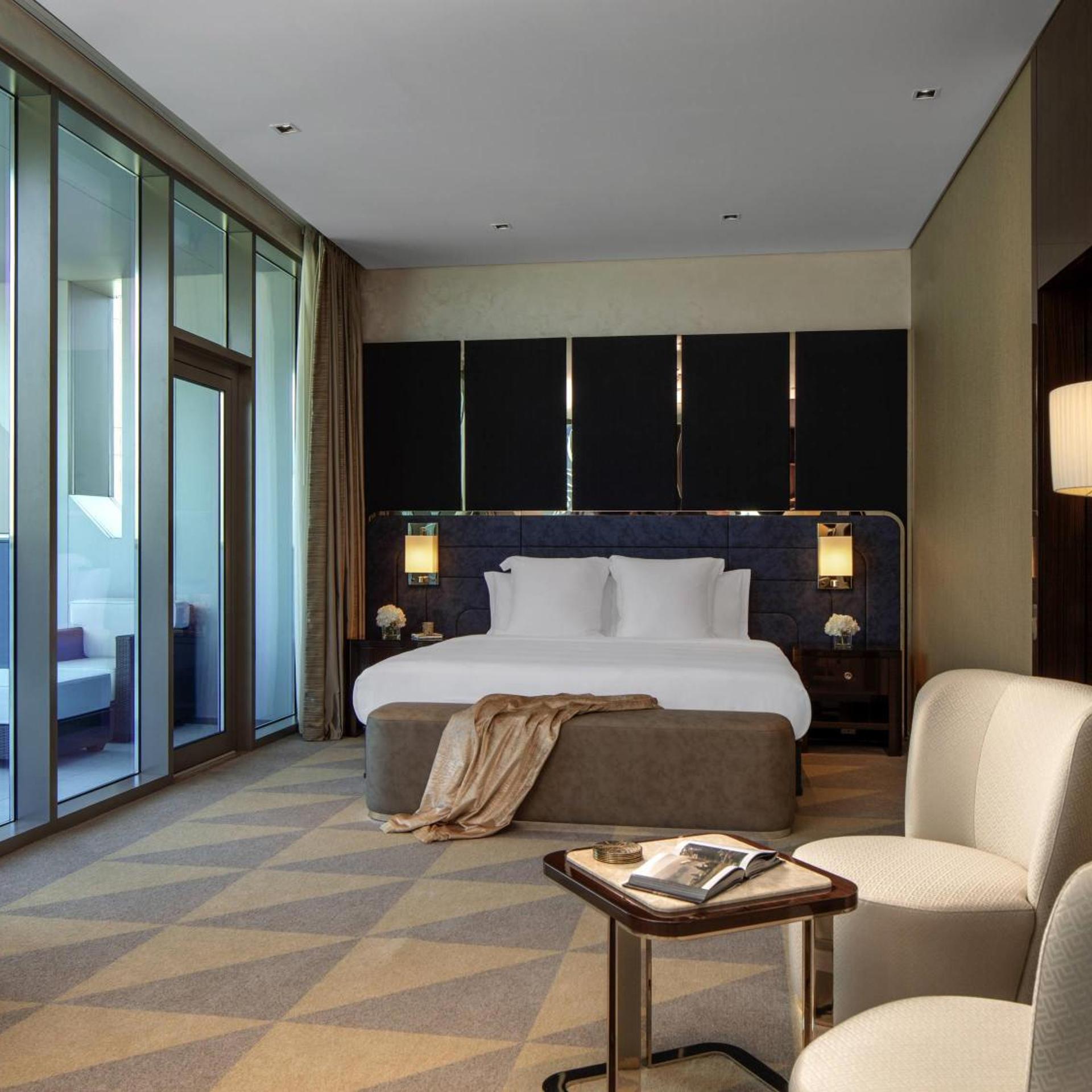 1 Bedroom, Suite, King Bed, Burj Khalifa View, Balcony