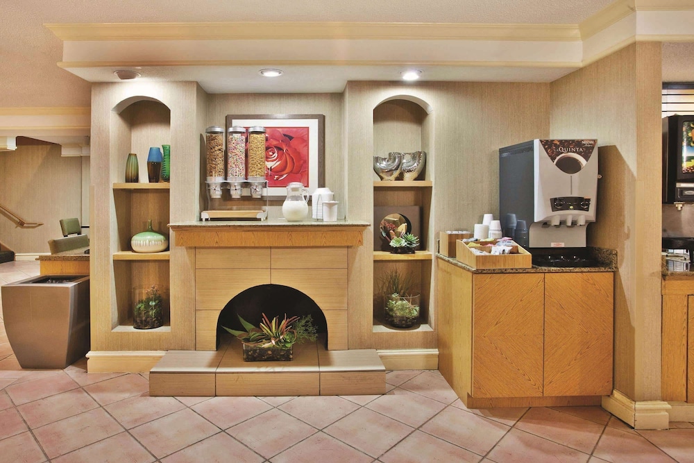 La Quinta Inn Savannah Midtown 25/32