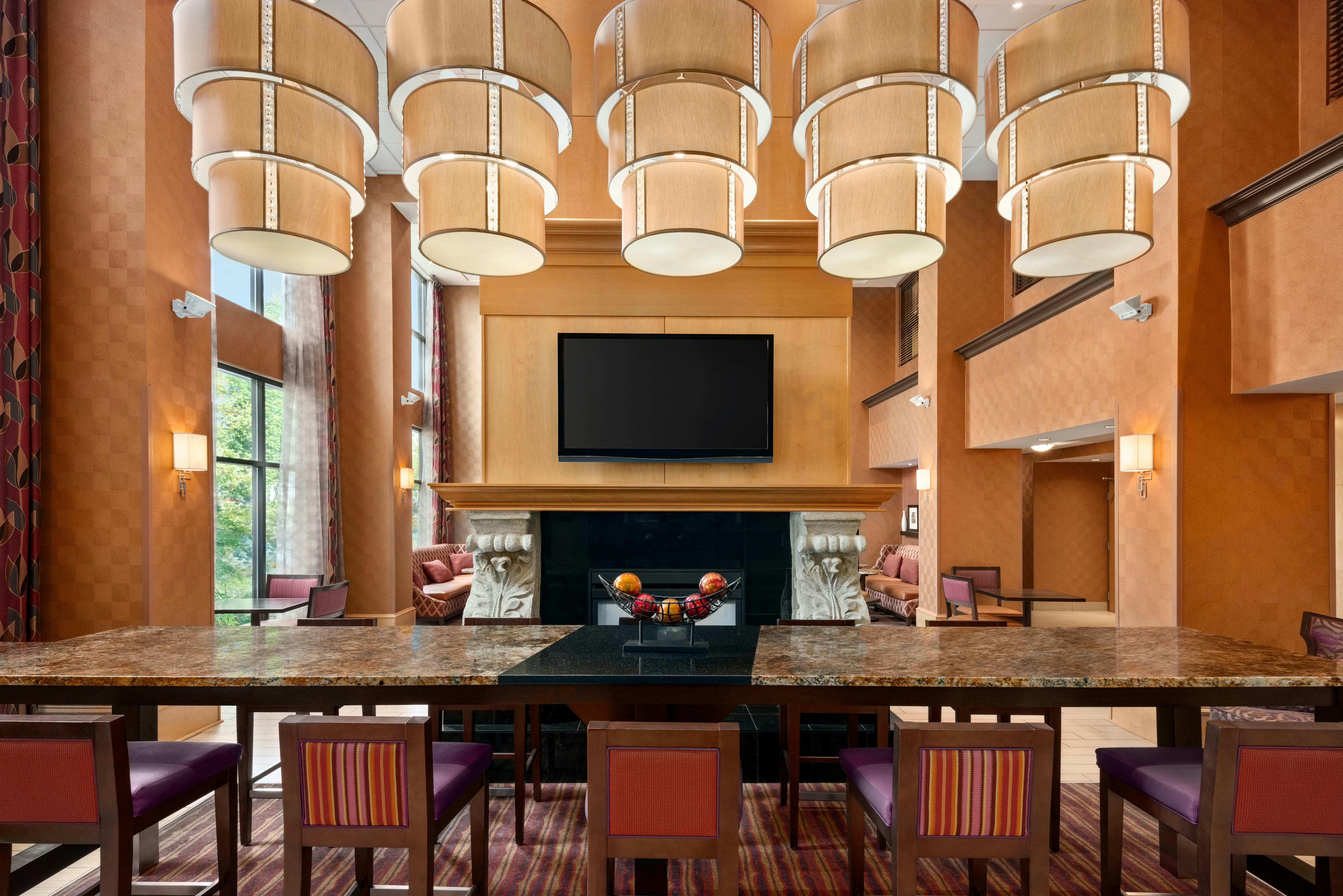 Hampton Inn and Suites by Hilton Langley Surrey 60/72