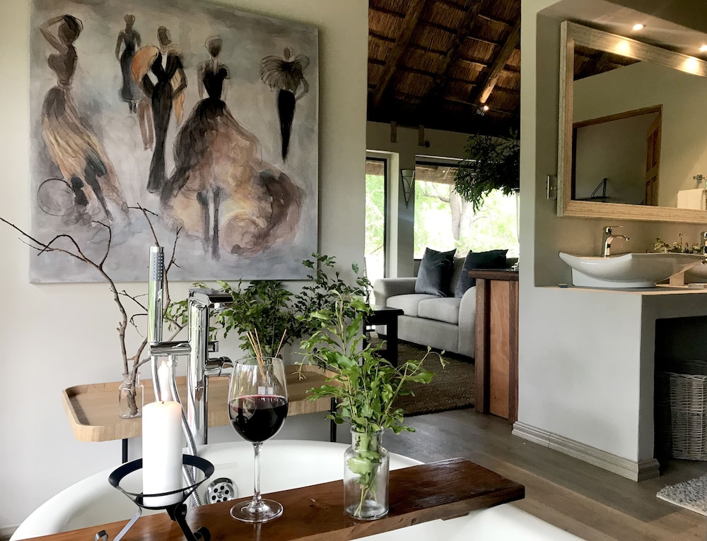 Karongwe River Lodge 6/78