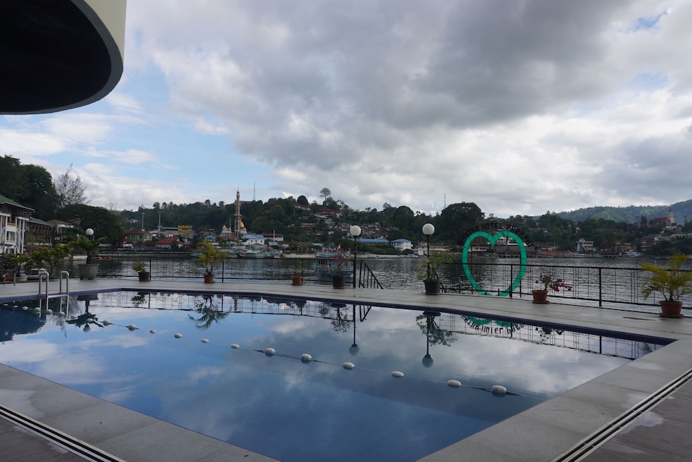 Siantar Hotel Parapat 29/44