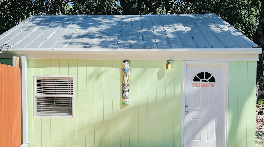 Sunset Cove Beach Resort 23/46