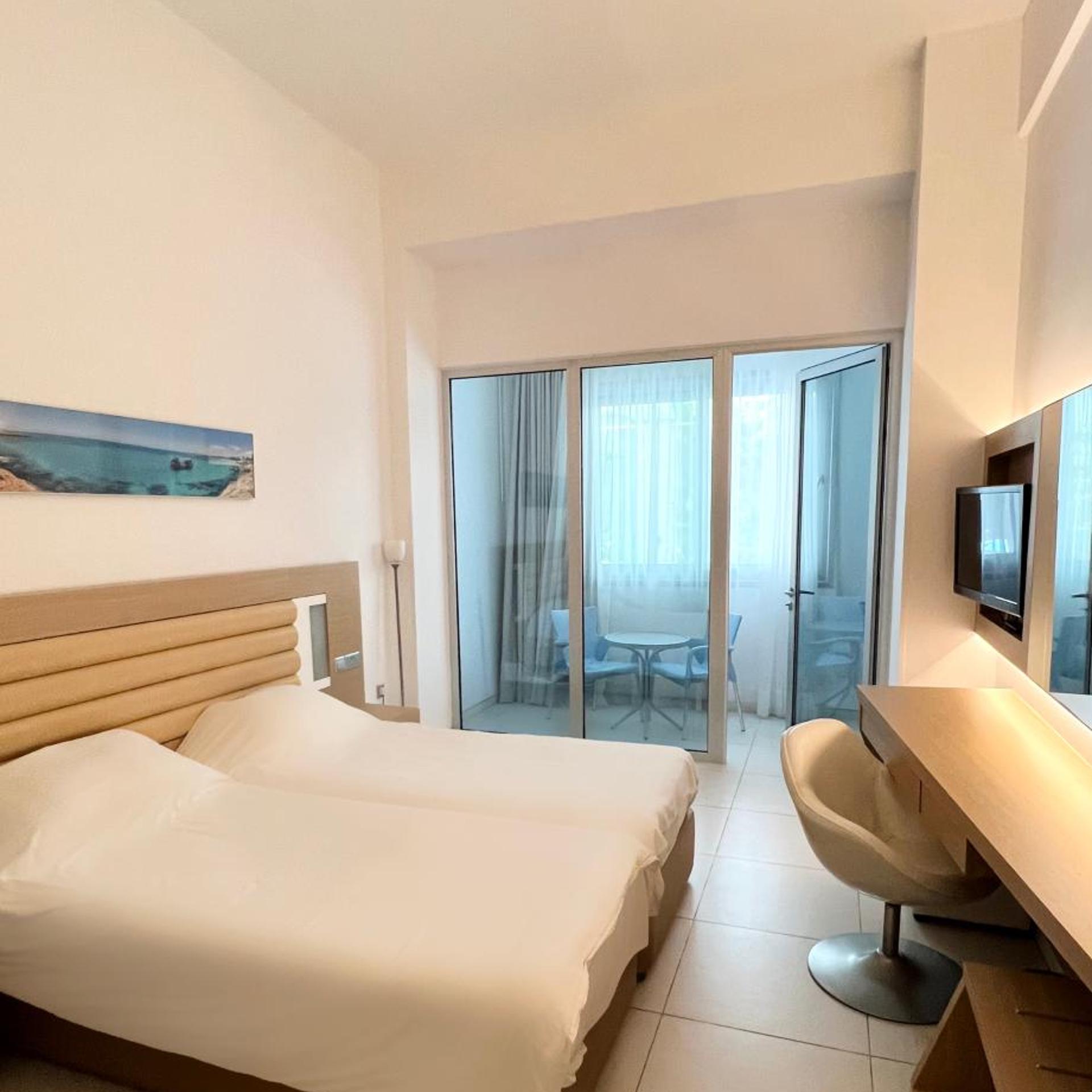 Economy, Double or Twin Bed
