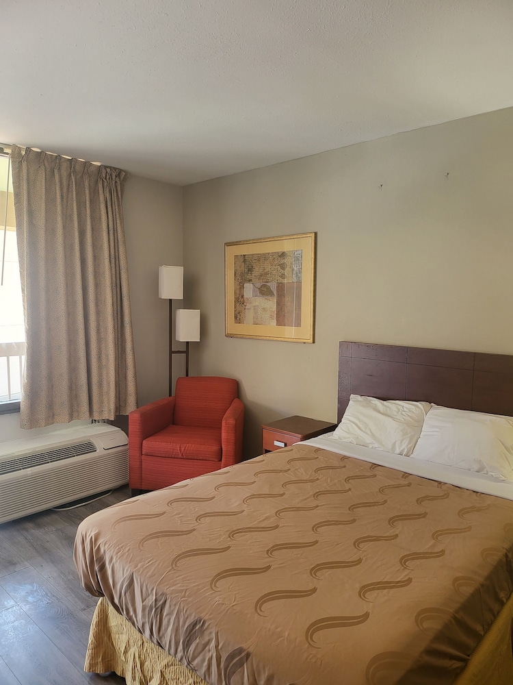 Baymont by Wyndham Williamsburg 12/45
