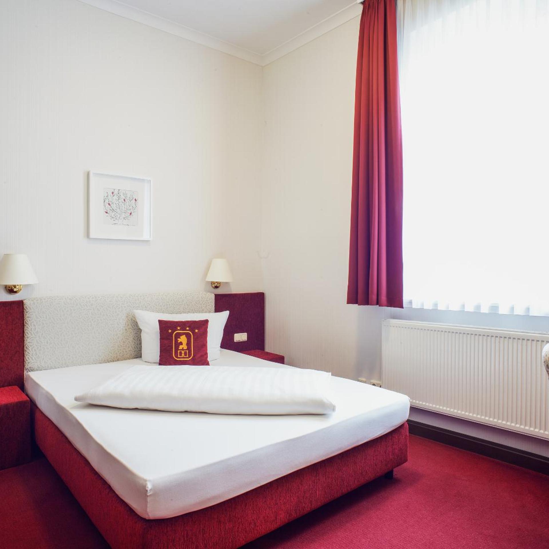 Room, Double Bed