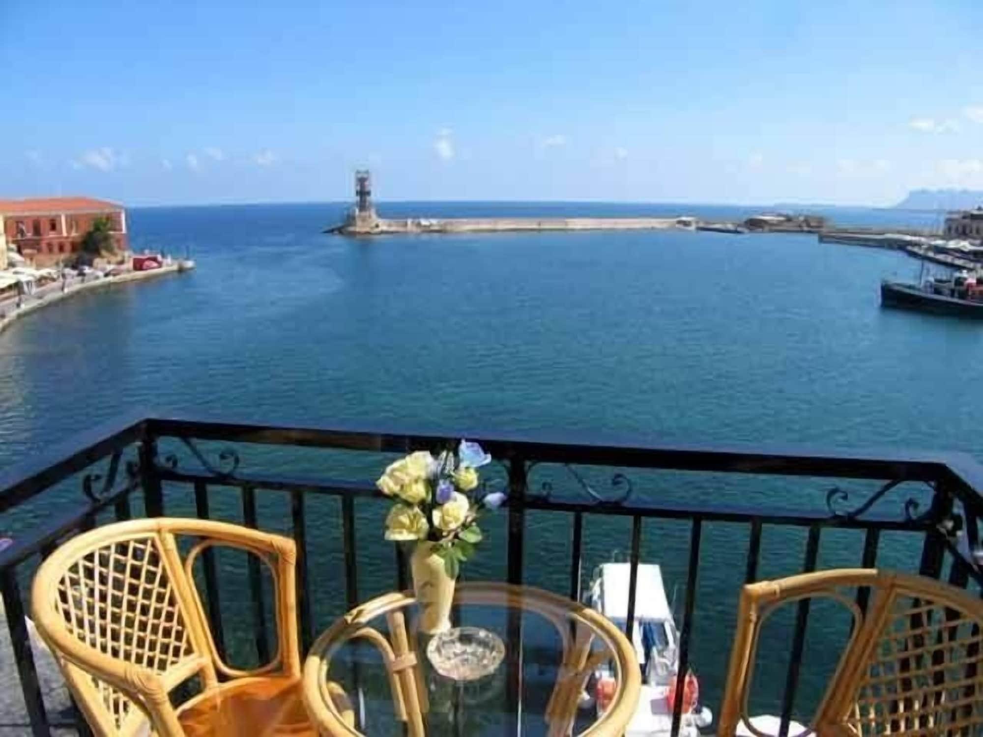 Lucia Hotel 41/47