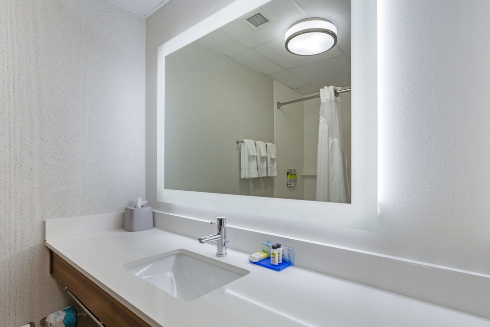 Holiday Inn Express Hotel Suites Harrison 56/56