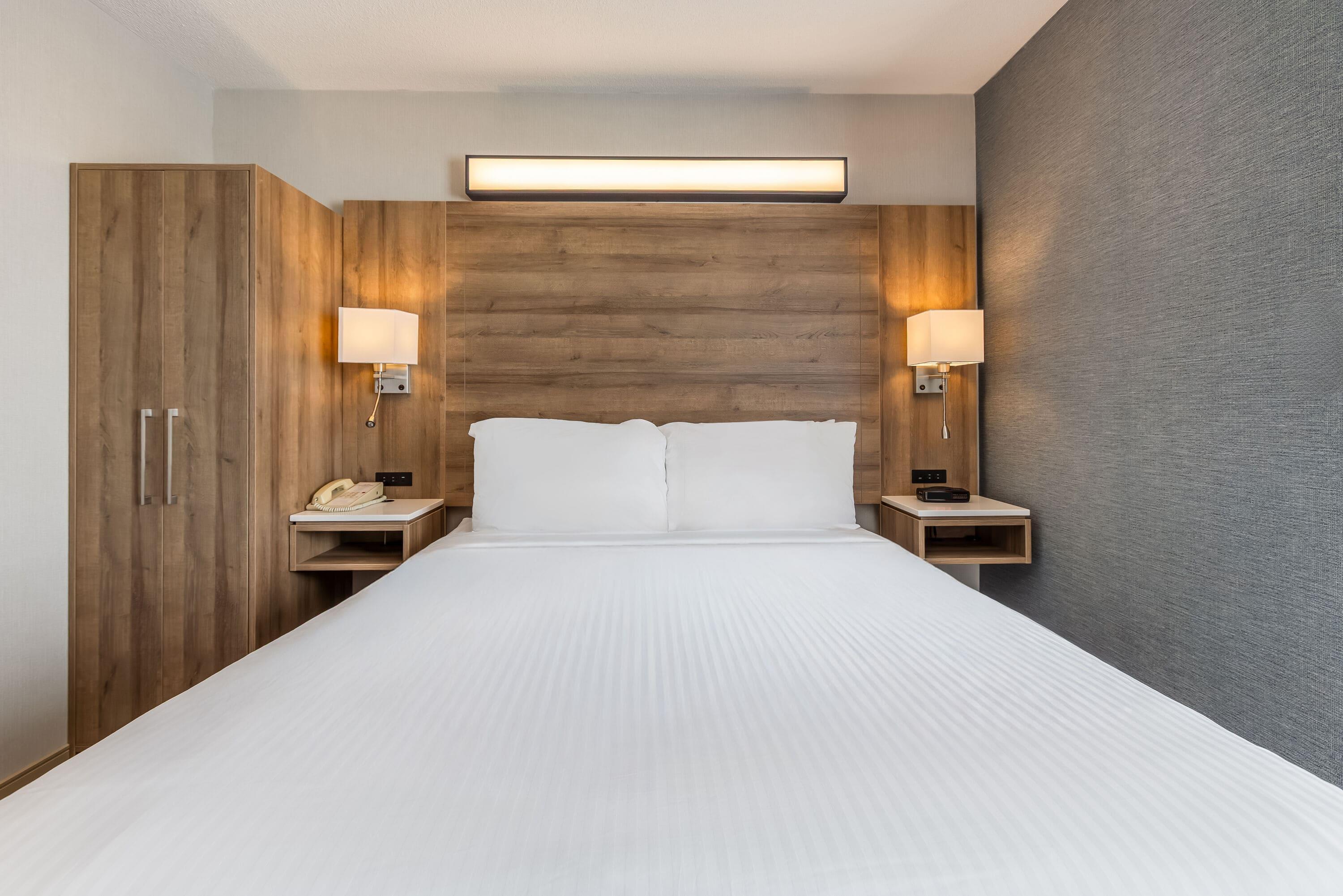 Efficiency, Queen Bed، Microtel Inn Suites By Wyndham Timmins 3/10