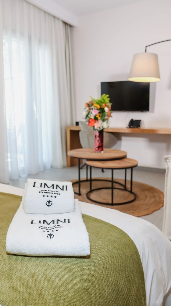 Limni Boutique Experience 97/109