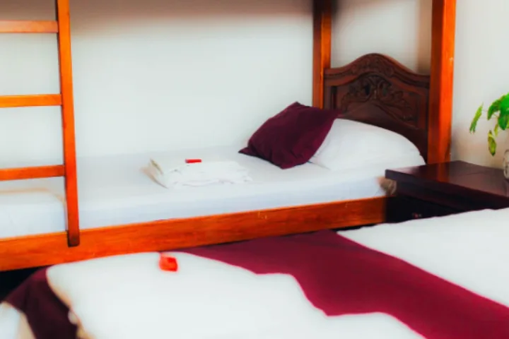 Hostal casa del viajero 8/17