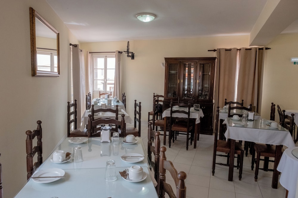RESIDENCIAL CHAFARIZ 19/20