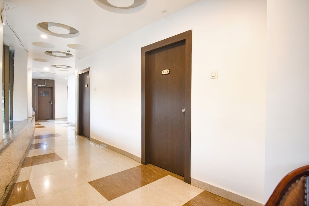 Fabhotel Emerald 6/36