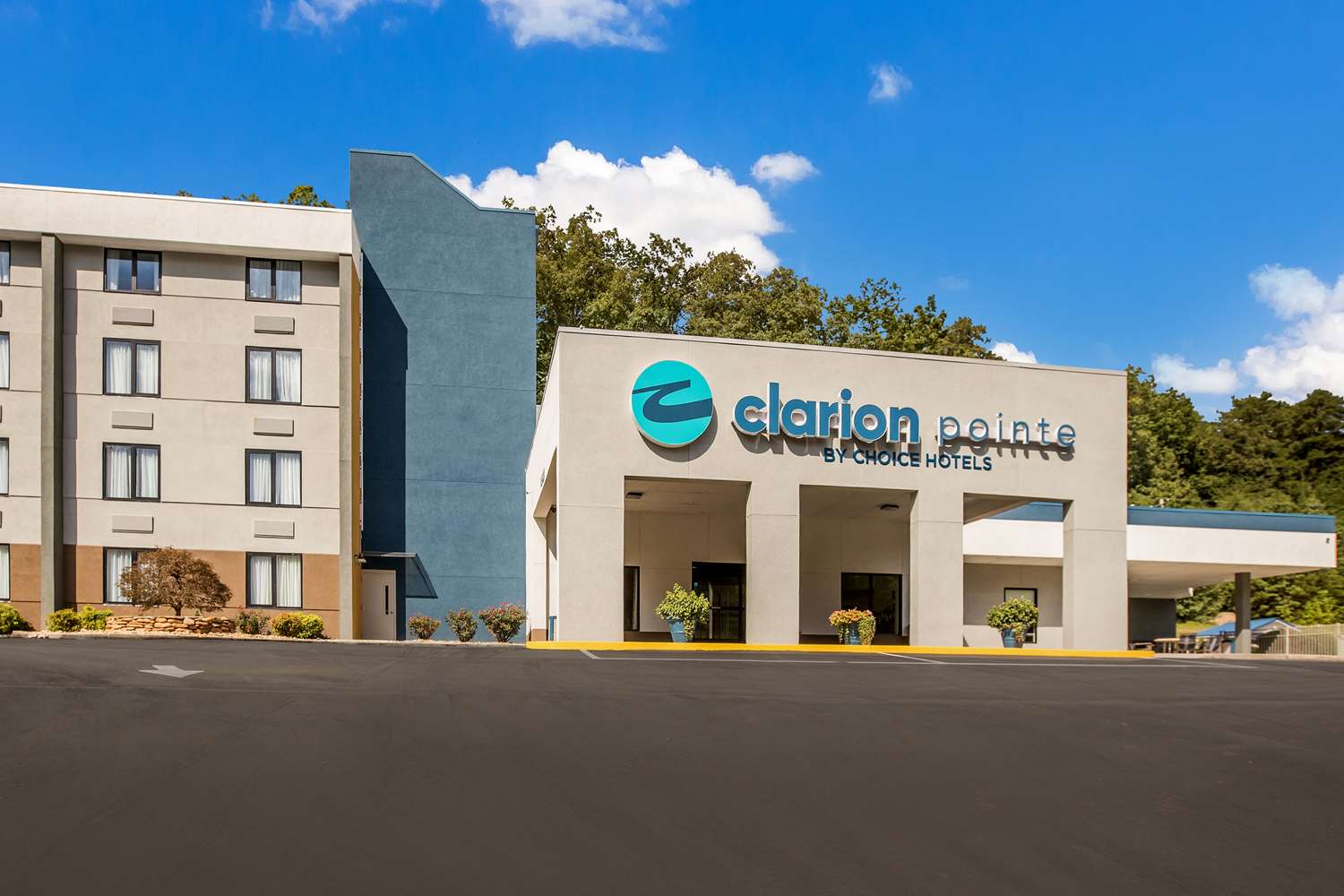 Clarion Pointe Sylva near Cherokee Area 5/50