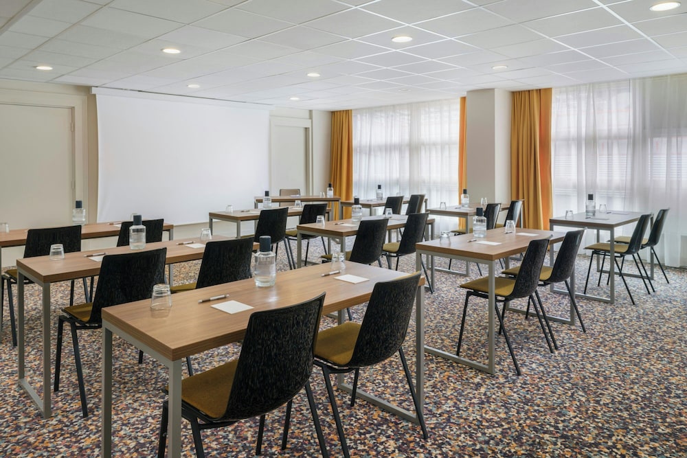 Residence Inn by Marriott Lille 61/68