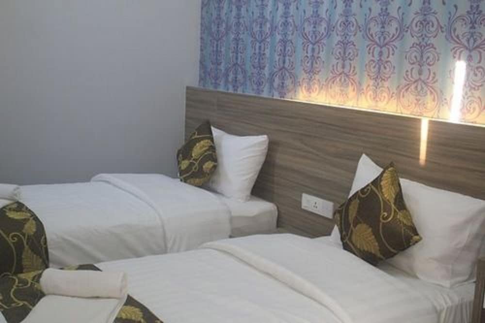 D'metro Hotel 40/61