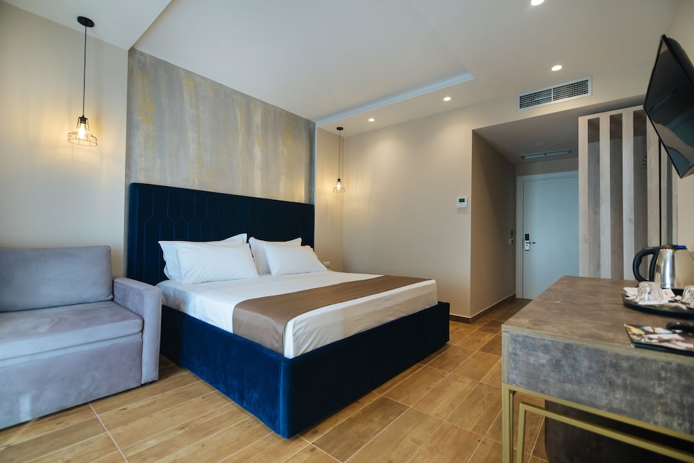 Brilliant Hotel & SPA Golem 13/43
