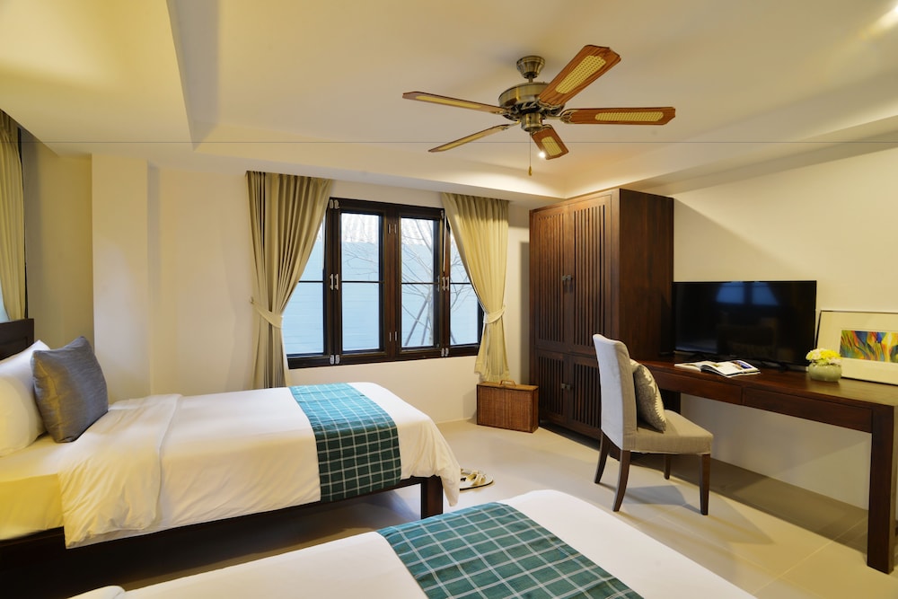 The Quarter Hotel 42/67