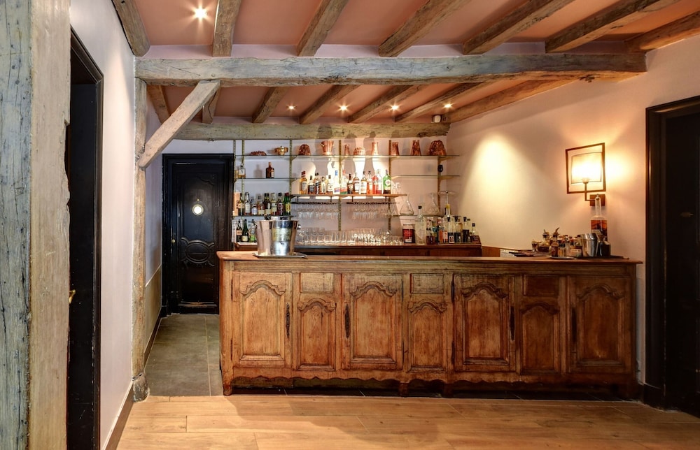 Relais And Chateaux Cazaudehore 6/79
