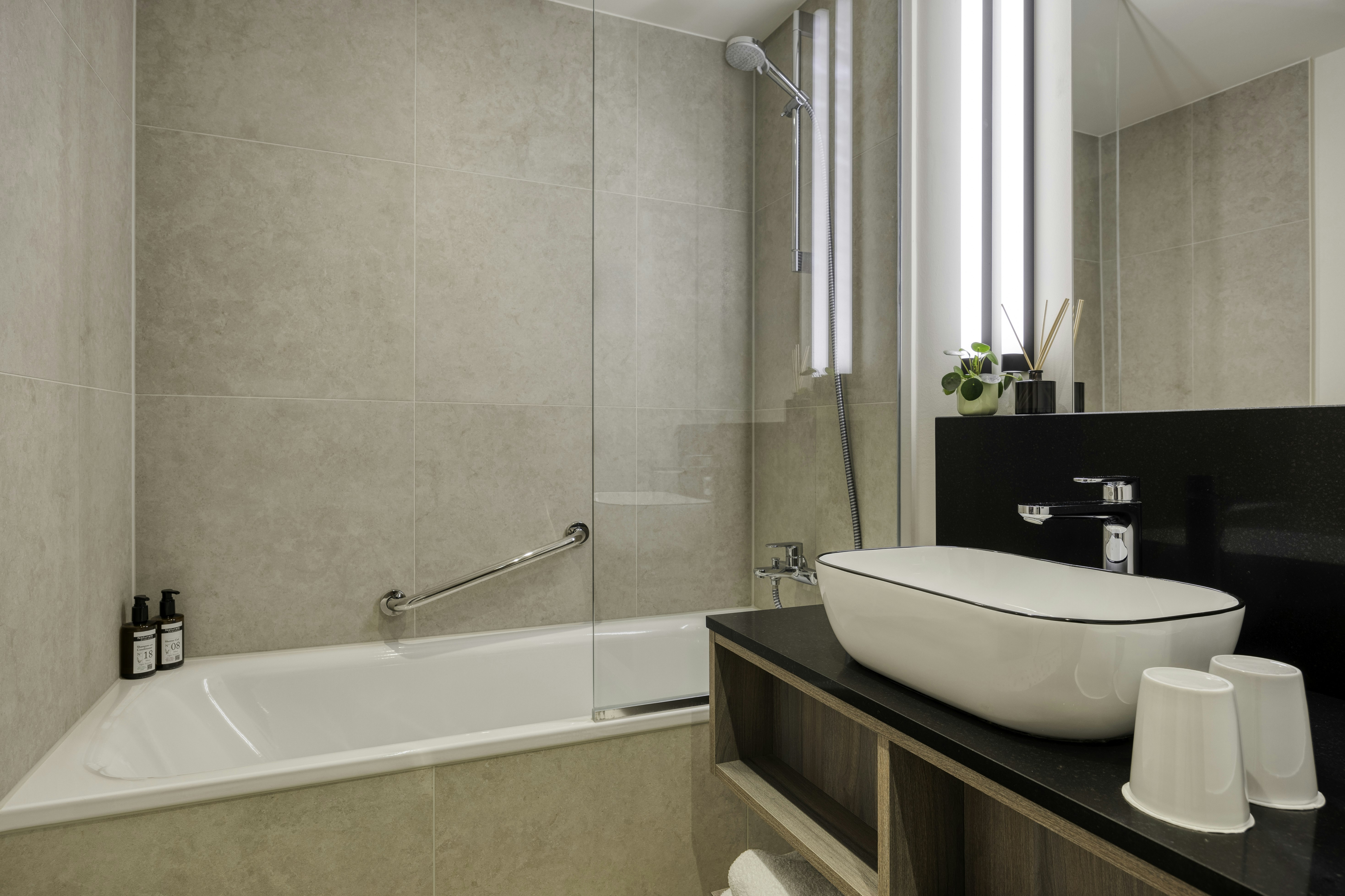 1 Bedroom, Executive, Apartment