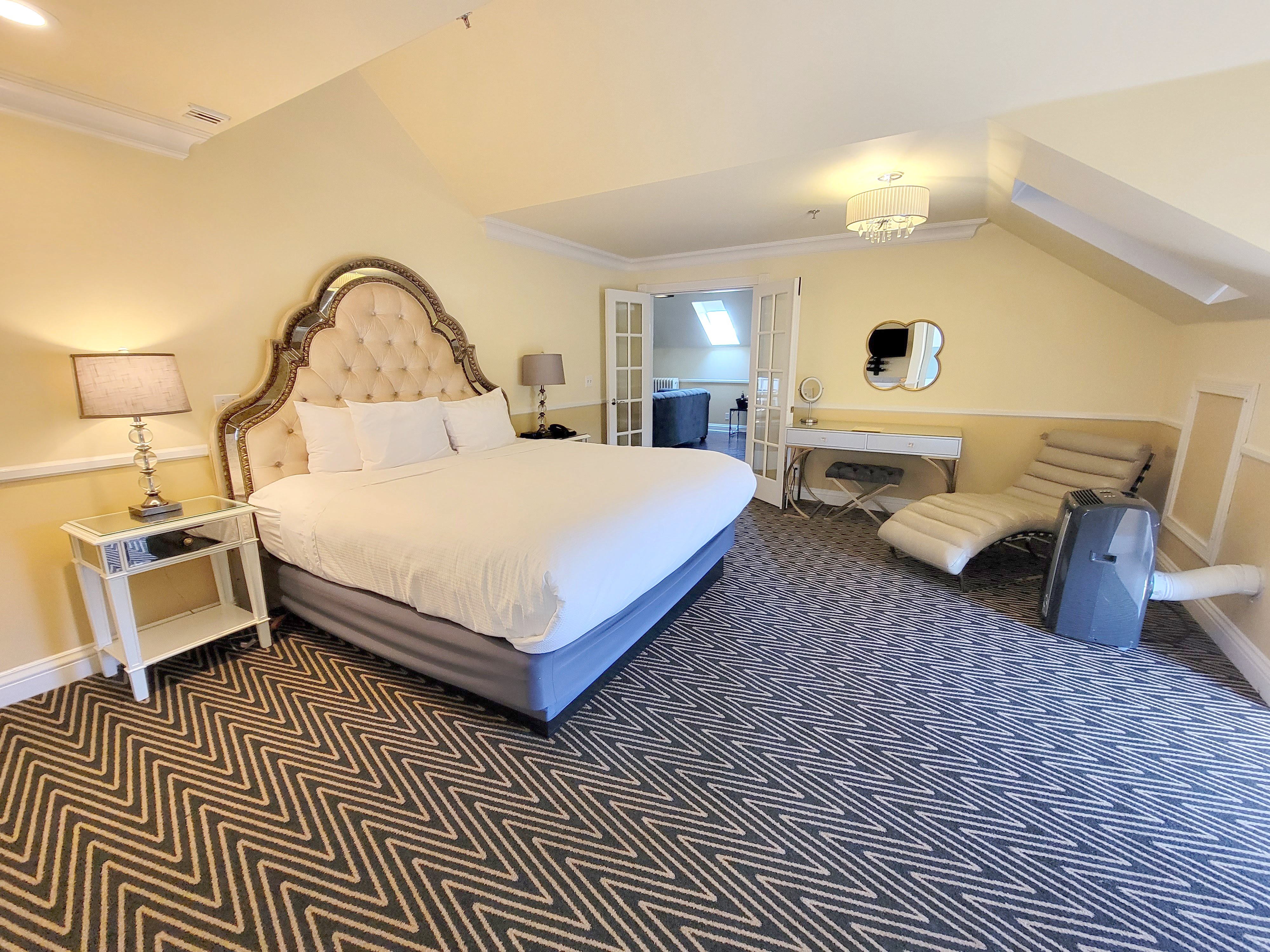 Majestic Inn & Spa 31/80