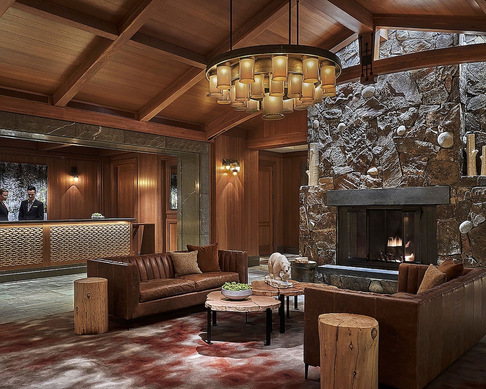 Four Seasons Resort Whistler 70/100