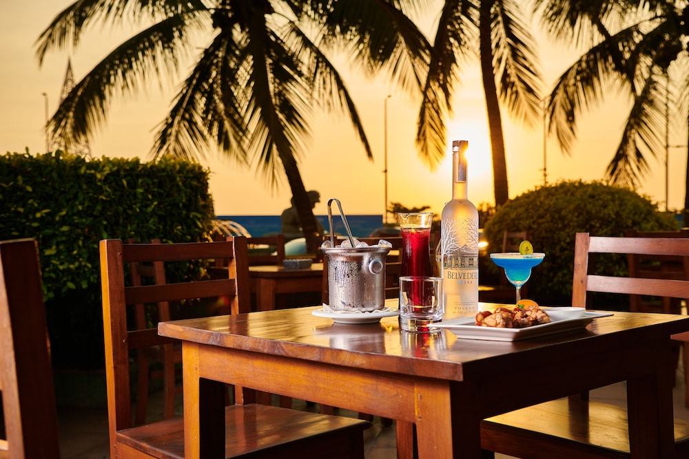 Radisson Blu Hotel, Galadari Colombo 52/63