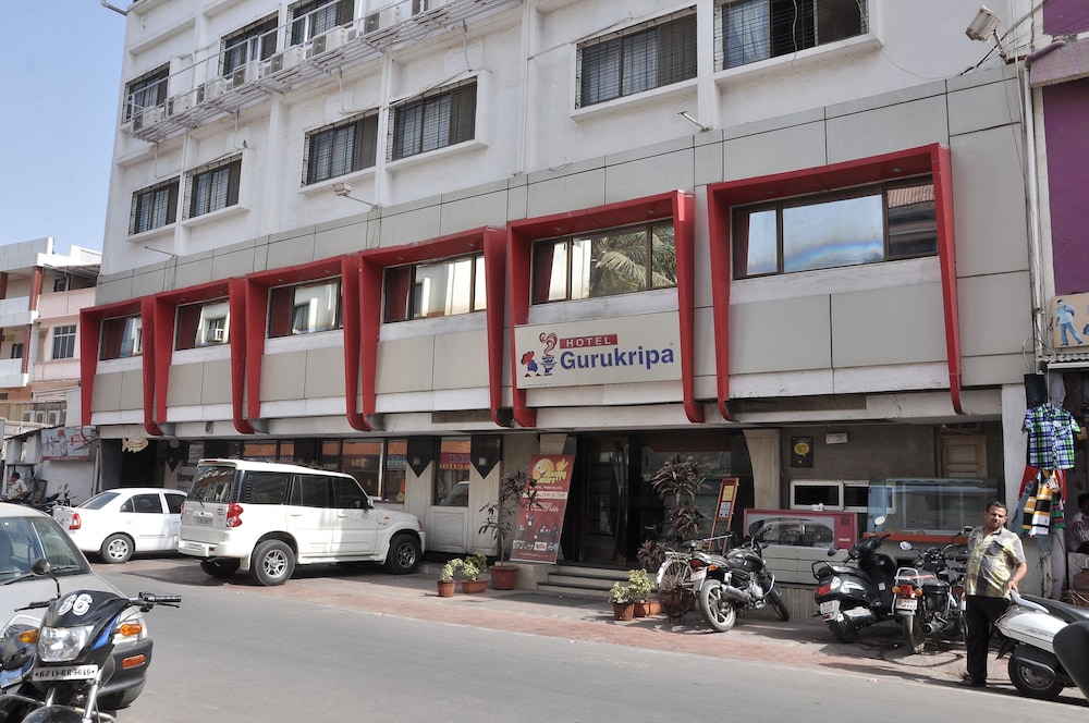 Hotel Gurukripa 41/50