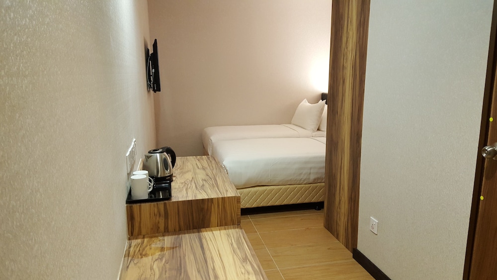 Grand Orient Hotel Perai 10/62