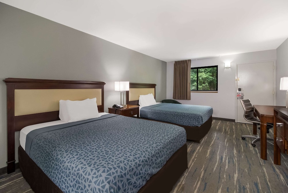 Upgrade, 2 Double Beds, Accessible