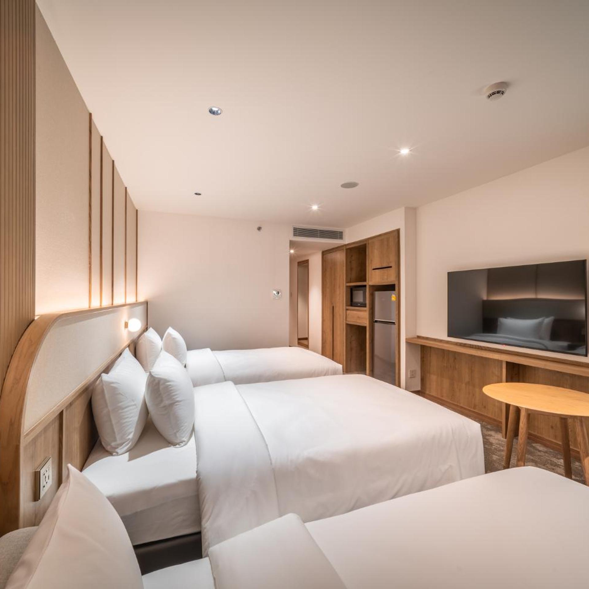 Grand, Single Bed