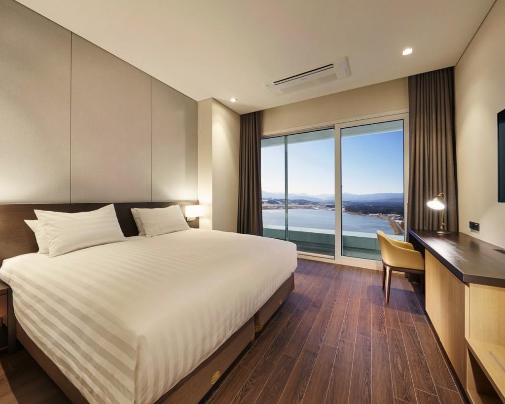 Deluxe, Double Bed, Lake View, Sauna