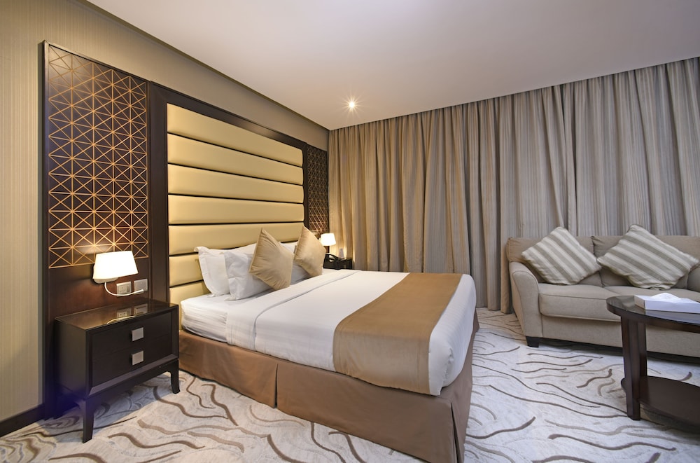 فندق نافيتي ورويك الخبر(Naviti Warwick Al Khobar Hotel) 9/39