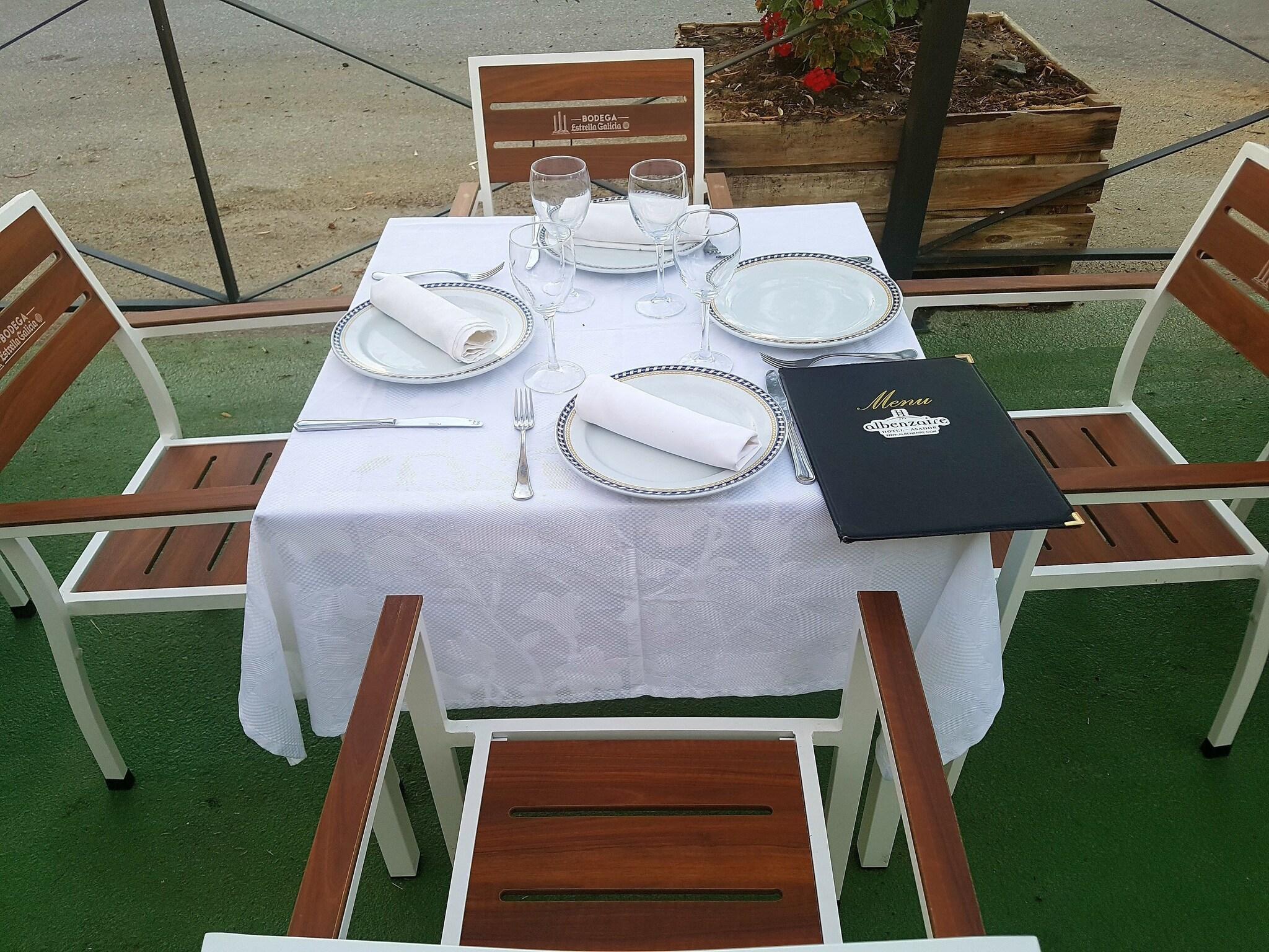 Hotel Asador Albenzaire 39/62
