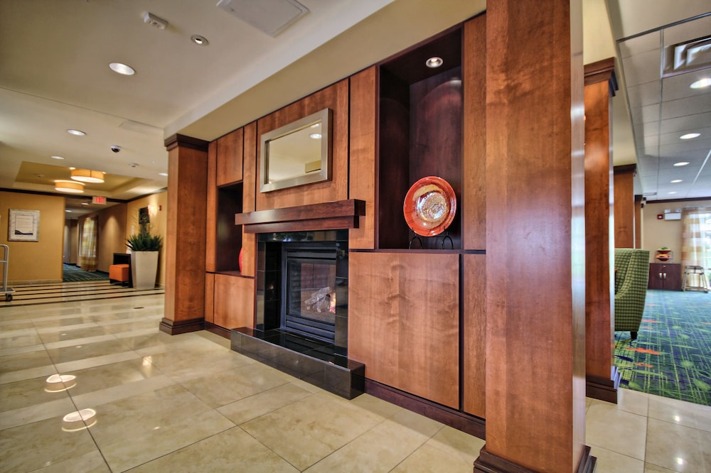 Fairfield Inn Suites Huntingdon Route 22 Raystown Lake 8/40