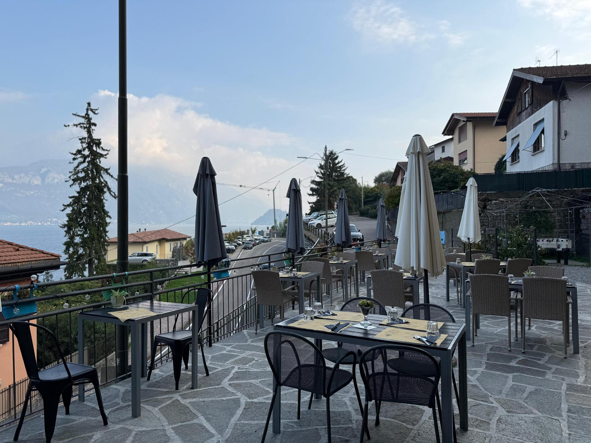 Lake Como Hostel 8/24