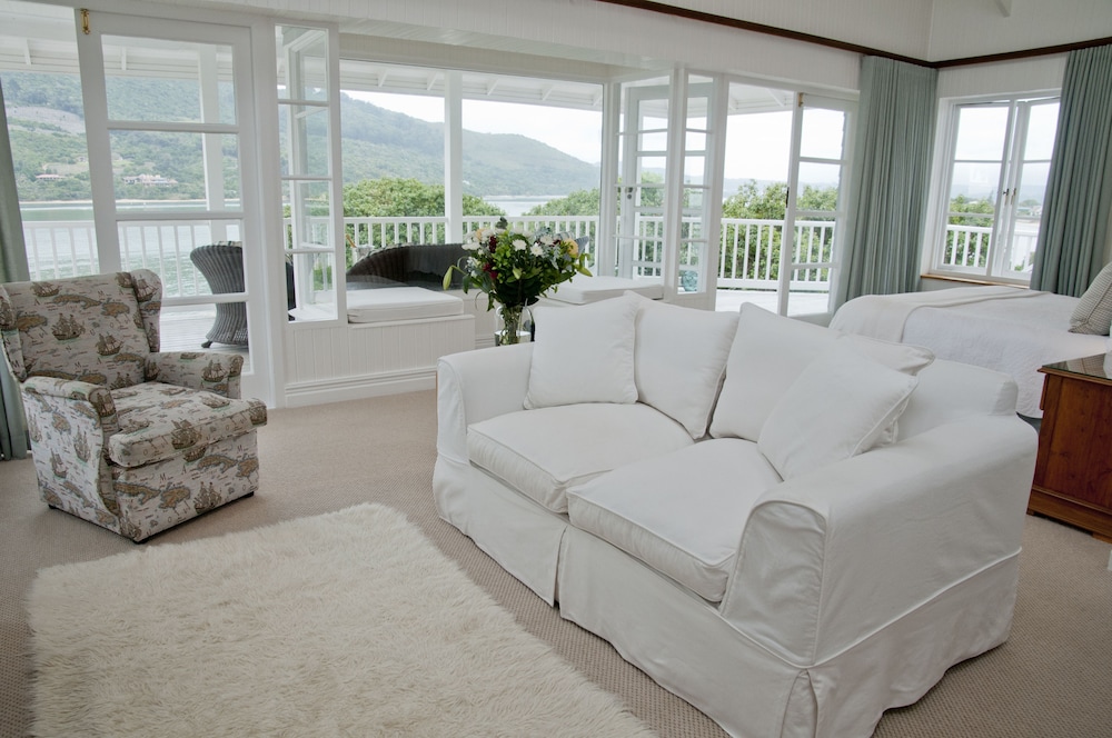 The Knysna Belle 23/50