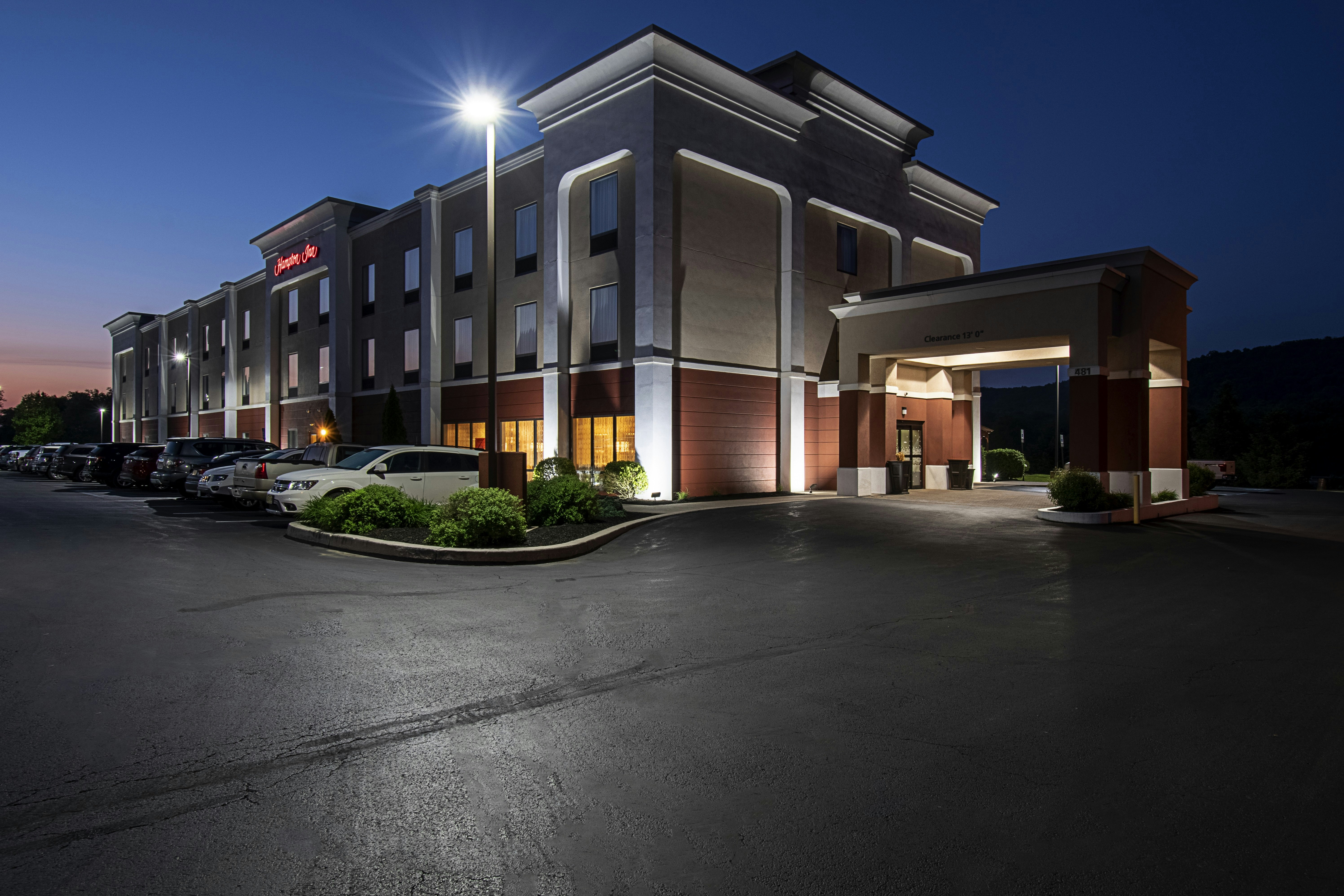 Hampton Inn Pine Grove 52/58