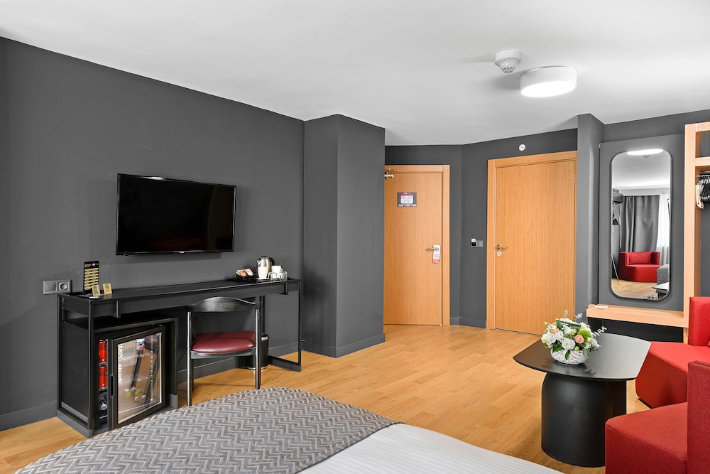 Ibos Hotels Izmir 45/64