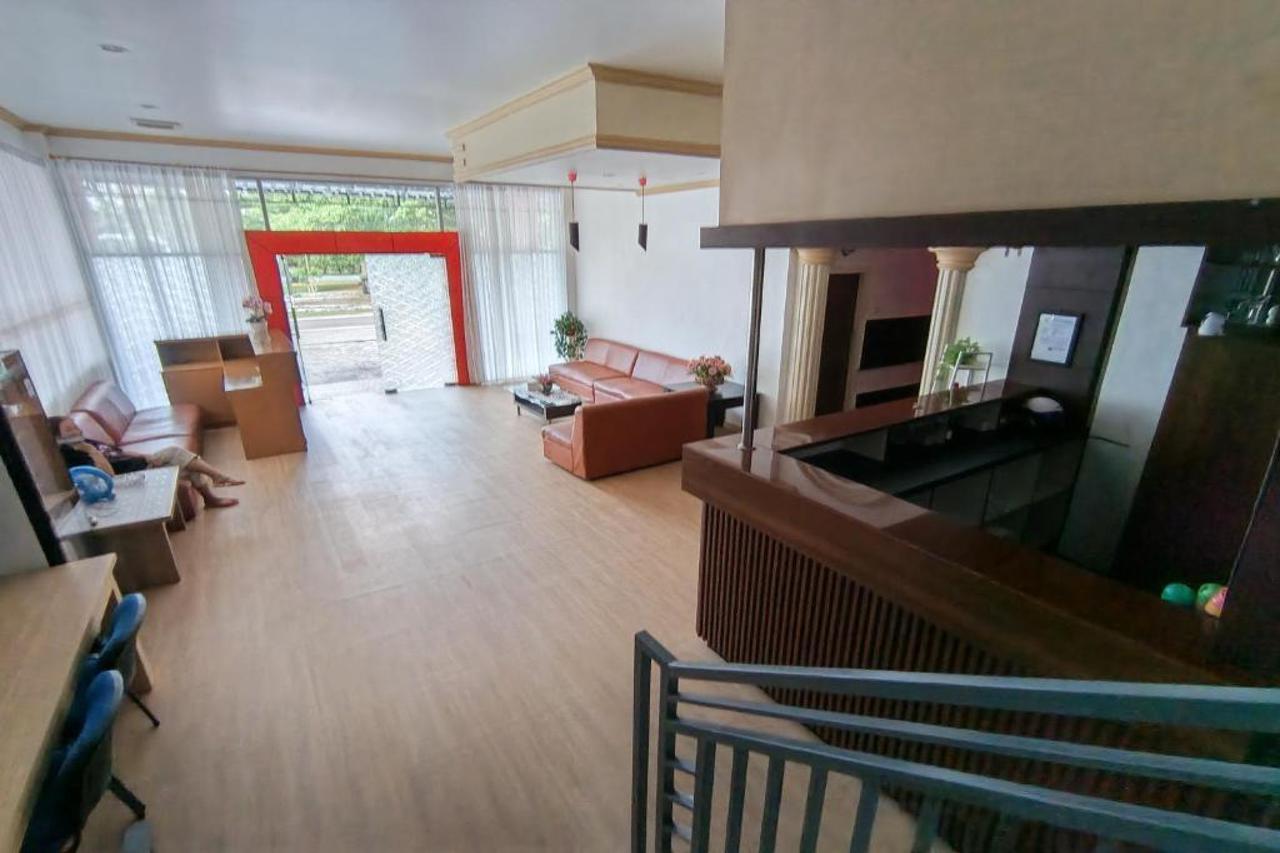 Hotel O near Palangka Raya Mall formerly Wisma Esun Bue Palangkaraya 23/26