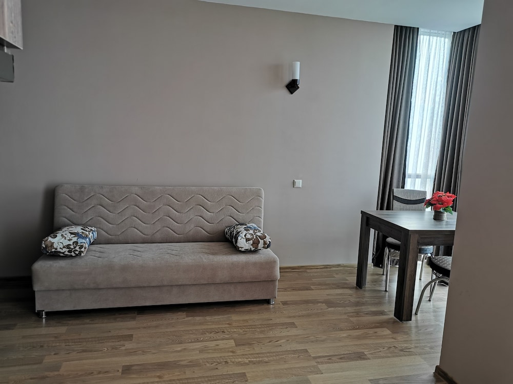 Aqua Batumi Hotel & Apartments 15/46